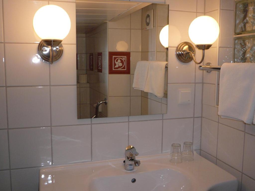 Mosel-Landhaus Am Moselufer B&B Briedern Quarto foto