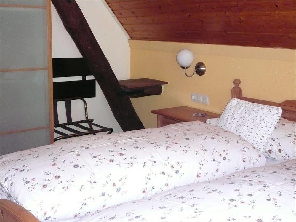 Mosel-Landhaus Am Moselufer B&B Briedern Exterior foto